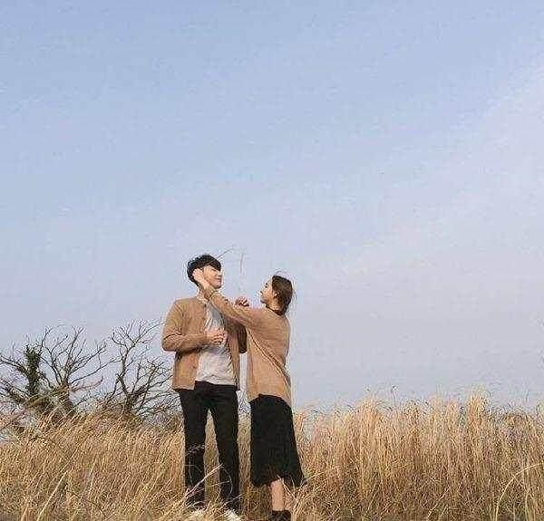 我们早已过了耳听爱情的年纪, 知道情话只是爱情的添加剂