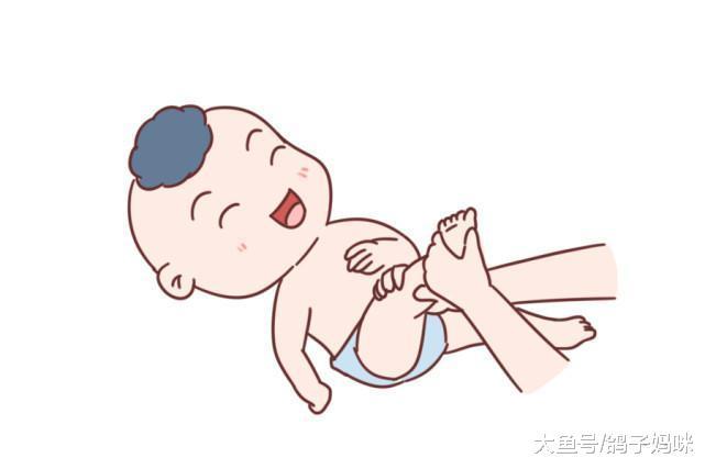 被忽视的臀纹不对称, 等孩子1岁以后纠正就晚了!