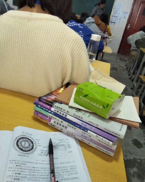 我是我们班上最有钱的，不接受任