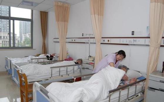 32岁女白领心梗发作, 抢救无效死亡, 医生: 这些地方“疼”要当心