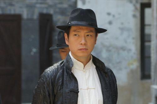 他是TVB万年绿叶, 被传是邵逸夫的私生子, 实际身份让人惊讶