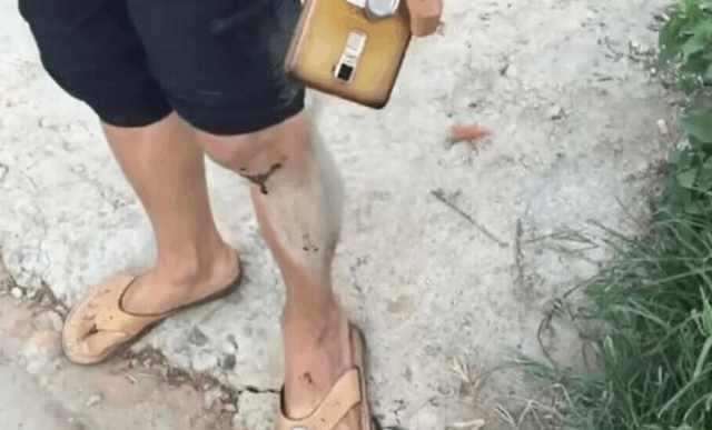 情侣买车男友试车后, 丢下女友再也没回来!