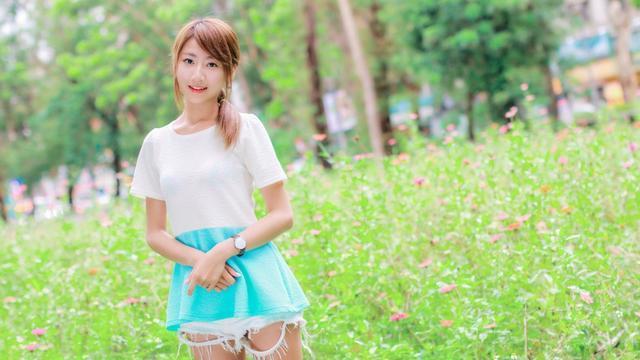 女生喜欢你的五个暗示, 别傻傻不懂!