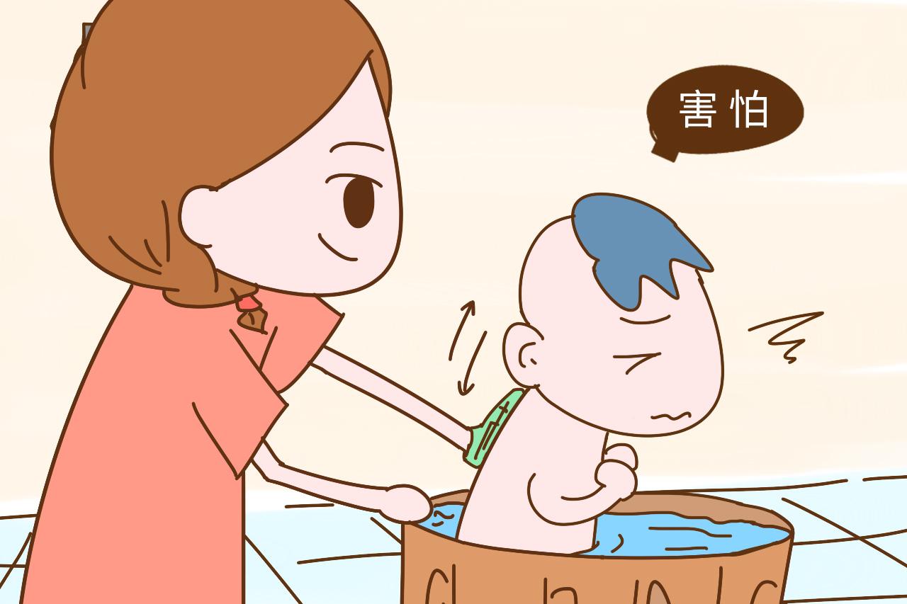 妈妈知道吗? 宝宝洗澡时的这4种表现, 反映宝宝不同心智年龄