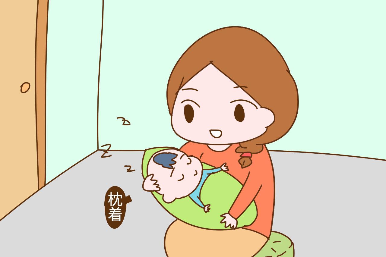 宝宝睡熟后, 经常是这3种姿势, 会影响以后的颜值