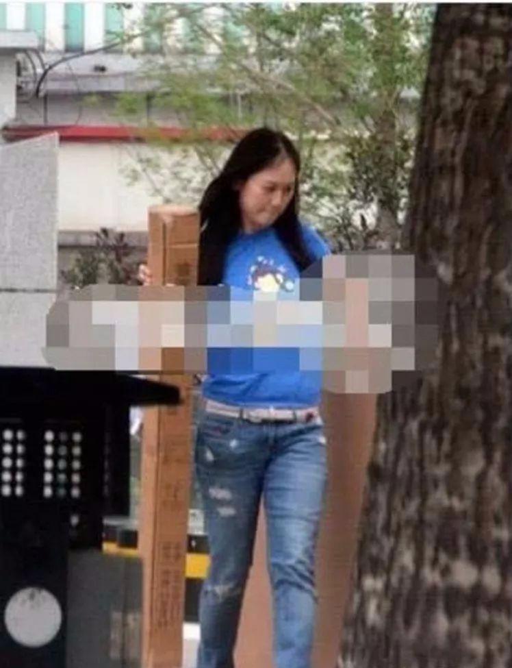 马蓉近照曝光,一身着装不敢让人相信,网友:有无宝强差别真大