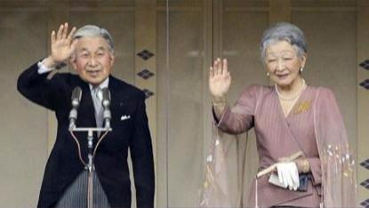 明仁天皇决定生前退位，美智子听后却很惊讶，字里行间表达无奈！