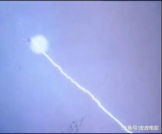 39年前,国产第1部科幻片上映,那片的造诣,抵过2个《飘流天球》