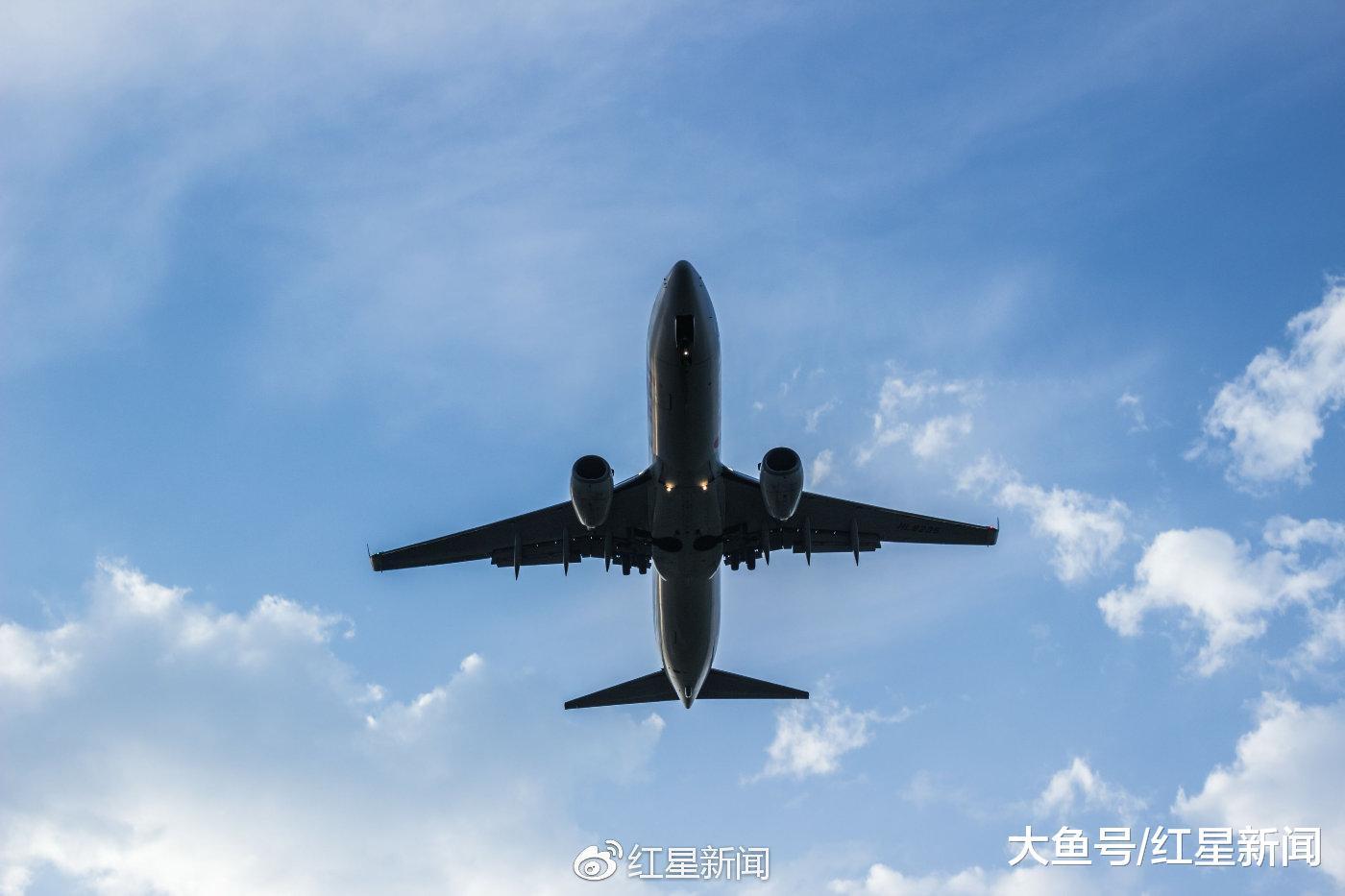 4千元买11万的机票 国泰航空自贴“从小就学会错就要认”标签