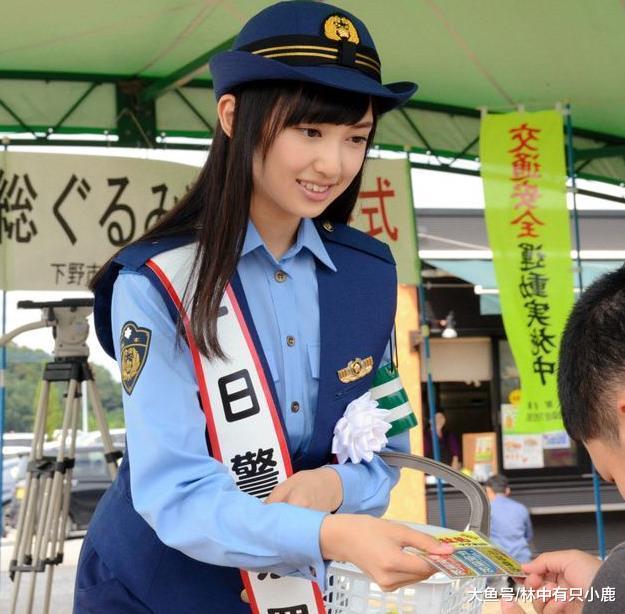 女警长在按摩店兼职 为男性提供服务 半年挣2万 曾丢失配枪 娱乐资讯 娱乐新闻网