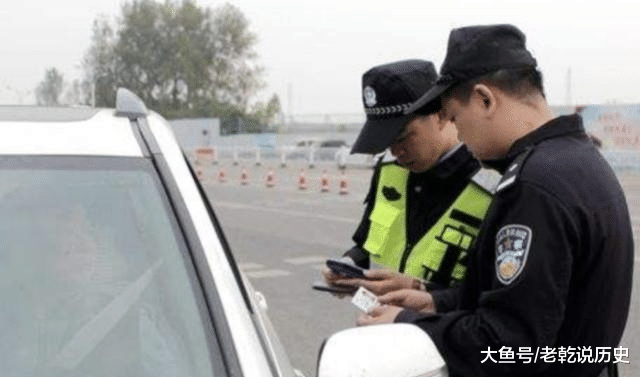 警察查身份证为何不是每人都查 记住这些 警察才 懒得理你 三农资讯 娱乐新闻网