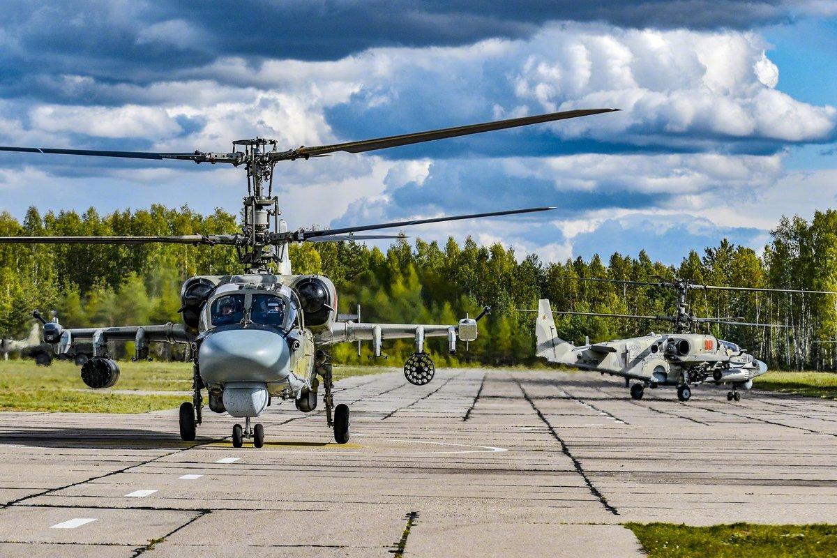 Ka-52直升机高清大图，能发