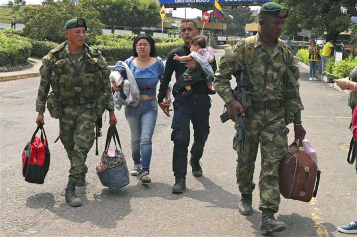 近期，美媒专门报道了当时叛逃到