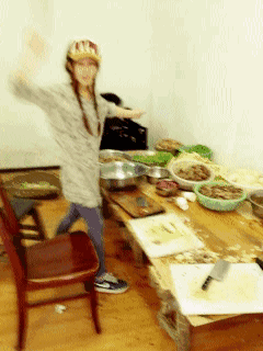 首页 搞笑gif  你们怎么把人家欺负成这样了呢?