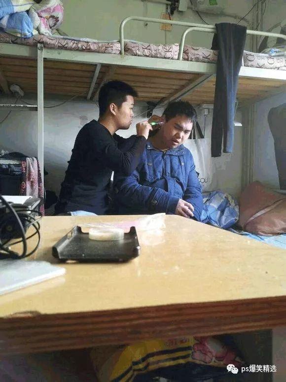 搞笑p图:欲练神功,必须火烤吊砖!