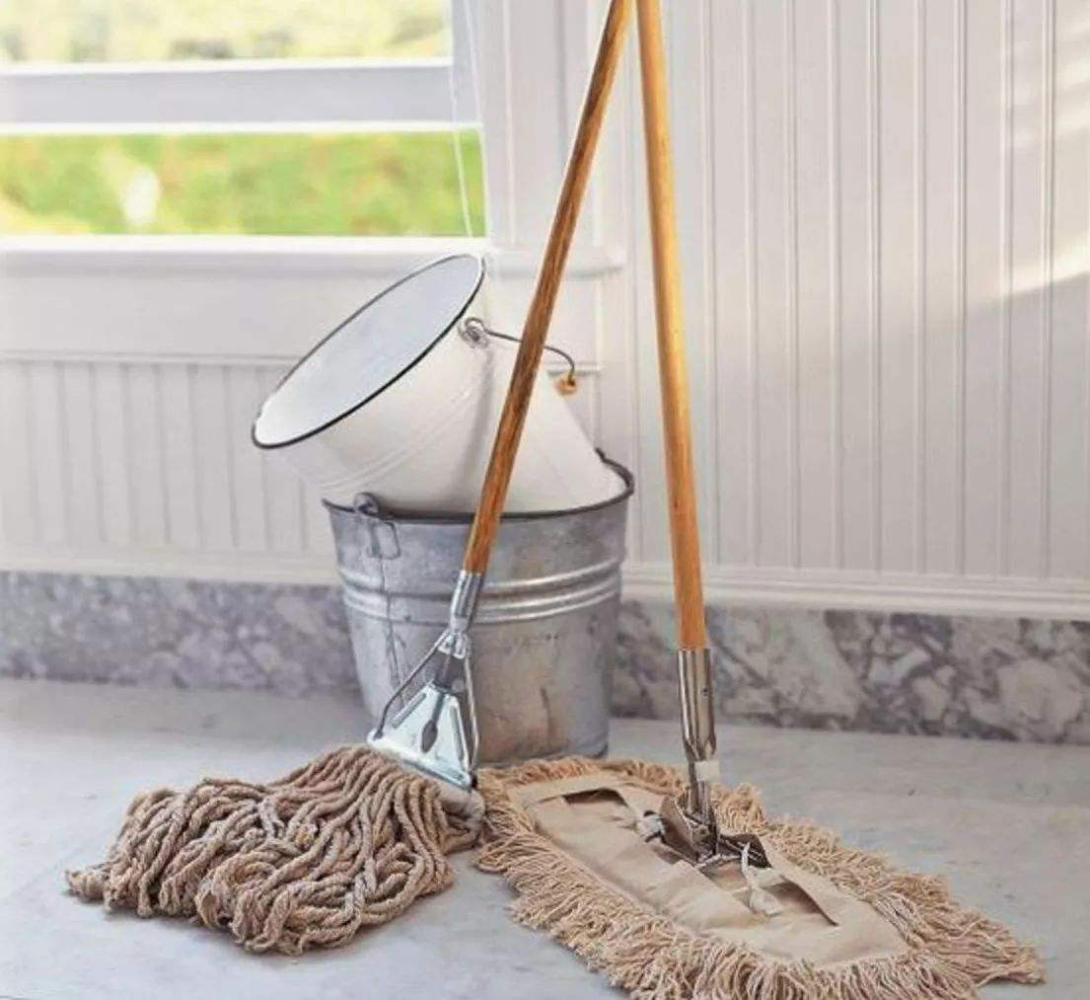 成天“拖地”还是脏呼呼, 水里兑点这东西, 干净锃亮能反光!