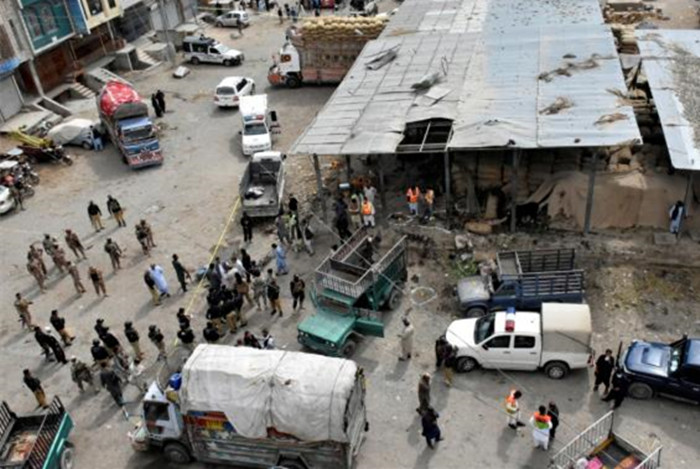 12日当天早上，巴基斯坦一出露