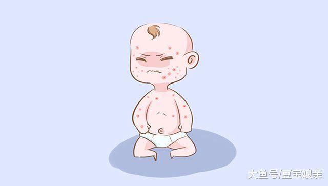 给6个月内的宝宝这样穿衣服，有害健康，宝妈别这么做了