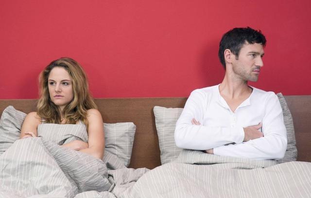 男人55岁后, 是人生的“一道坎”, 想要健康, 三件事再喜欢也得忍