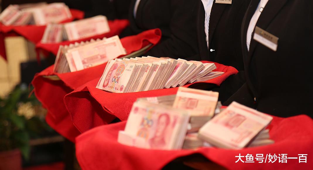 60%的人过年有钱买买买, 而我老板可能给我发辣条