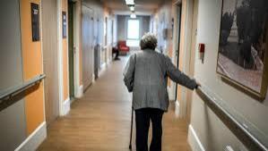 父母养护问答20190813：人老了该不该住养老院?