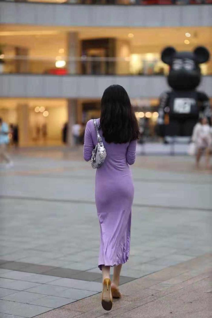 确实是背影杀,阿姨这魅力简直是无敌了