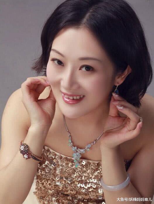 42岁高龄网红吴梦舍命产子，最终离世，高龄产妇真的这么危险吗