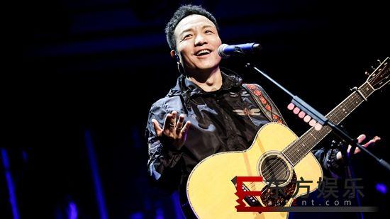 许巍新专《无尽毫光》尾唱会 许巍婉言: 我是世界上最幸运的人!