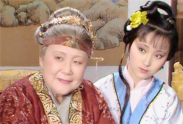 红楼梦:贾母当年是如何看待贾代善身边的女人的?很包容