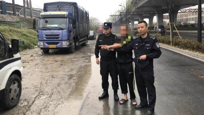 男子偷车被抓，自称“海豹突击队”，来中国执行特殊任务！