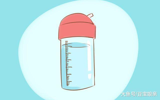哺乳期喂奶嫌累？学会这个方法，让你哺乳时不再腰酸背痛
