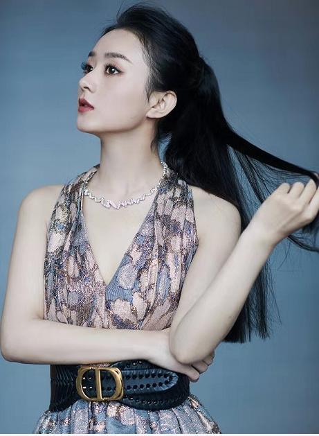 赵丽颖这"蝴蝶背"谁扛得住啊