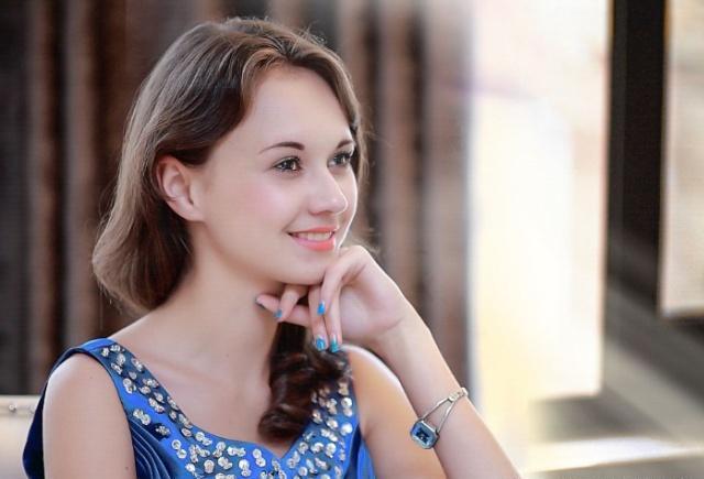 在乌克兰旅游晚上住酒店早关门?导游:当地美女敲门别