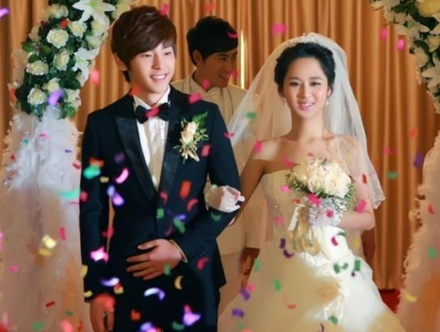 杨紫的五张剧中"结婚照",和谁都似乎不情愿,但和他就不一样