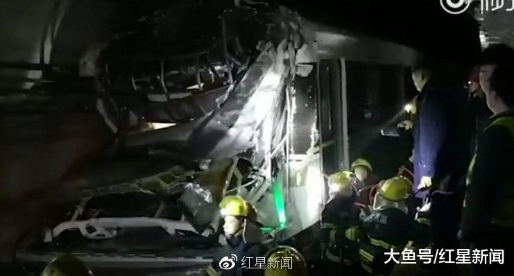 重庆轨道环线事故致1死3伤 亲历者: 隧道里温度很高, 都出汗了