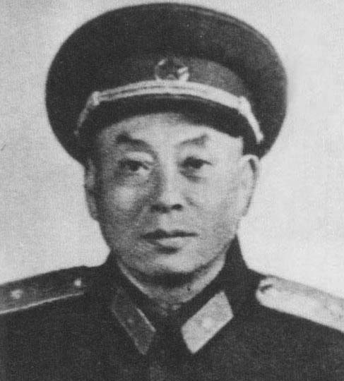 开国少将颜文斌晚年时，住在大连