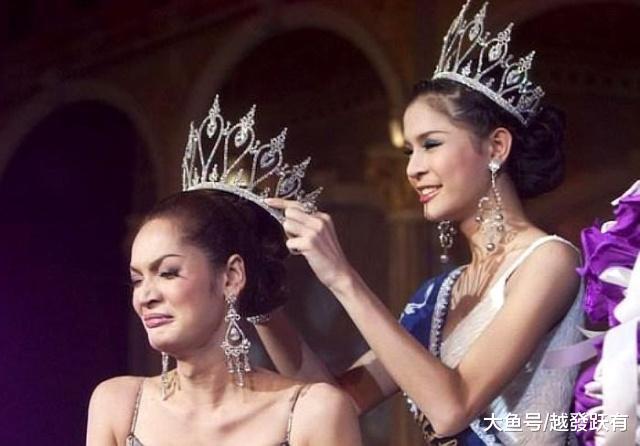 泰国人妖皇后变回男儿身,他的回答一如既往的佛系:只为做自己!