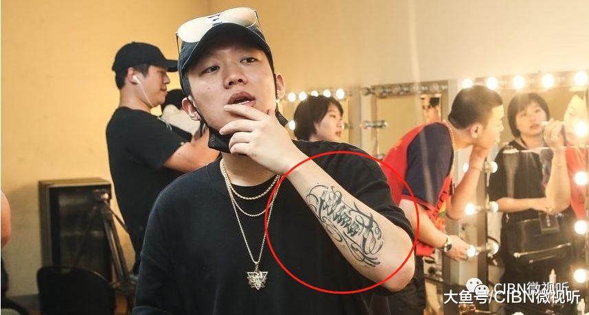 李小璐pgone亲密视频曝光!这是要结婚的节奏?