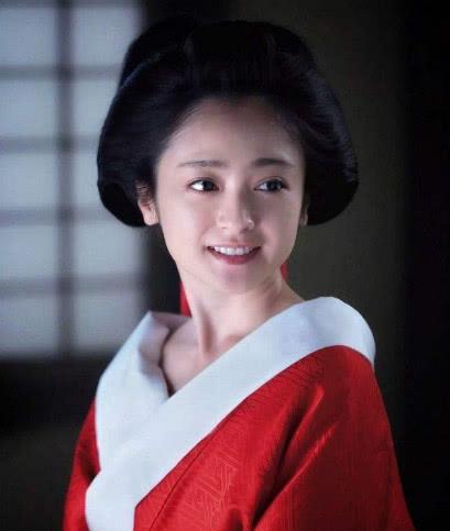小时候是母亲的摇钱树 长大后暗恋对象成继父 差点断绝母女关系 娱乐资讯 存满娱乐网