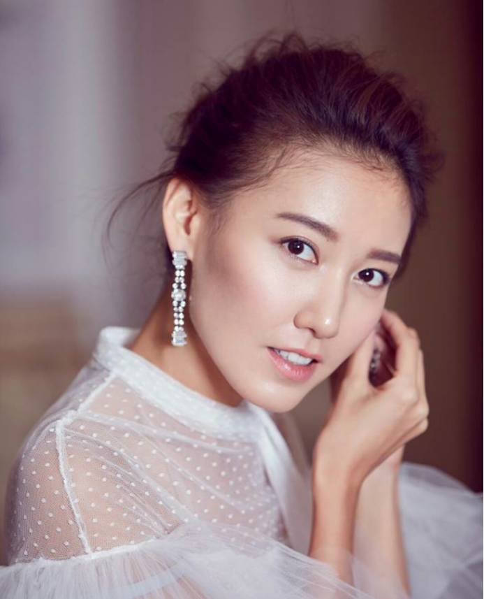 演员高露,一位颜值高并且演技到位的女星