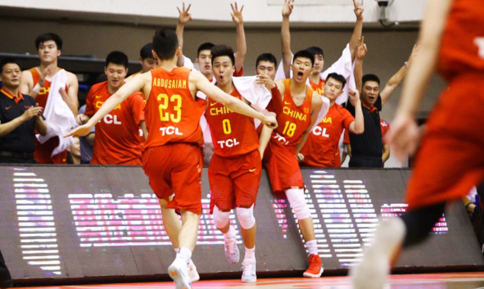 为了备战男篮世界杯，中国男篮将