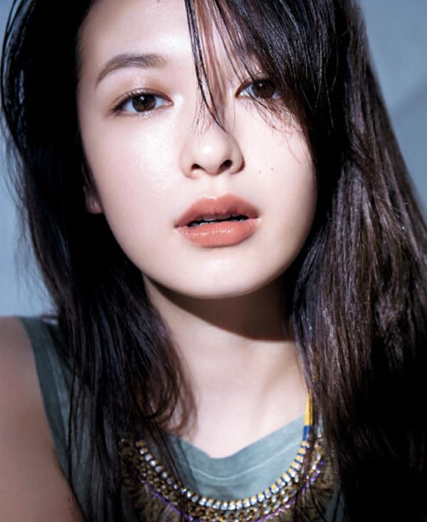 森绘梨佳的日系妆容真的超级美!学会这款妆,可爱高冷随意切换!