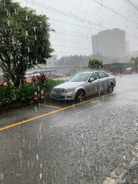 小心天上“下开水”!今明天广东雷雨高温来袭