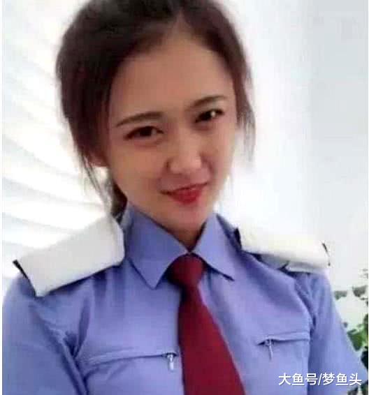 她是抖音 最美女警官 自称太胖穿制服不好看 网友 确定这是胖 娱乐资讯 娱乐新闻网