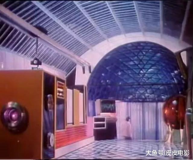39年前,国产第1部科幻片上映,那片的造诣,抵过2个《飘流天球》