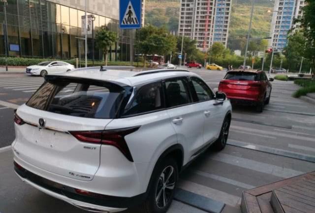长安CS75PLUS正确起步,长安cs75正确点火起步 比运动版更精致,首台长安cs75plus普通版白色实车现身