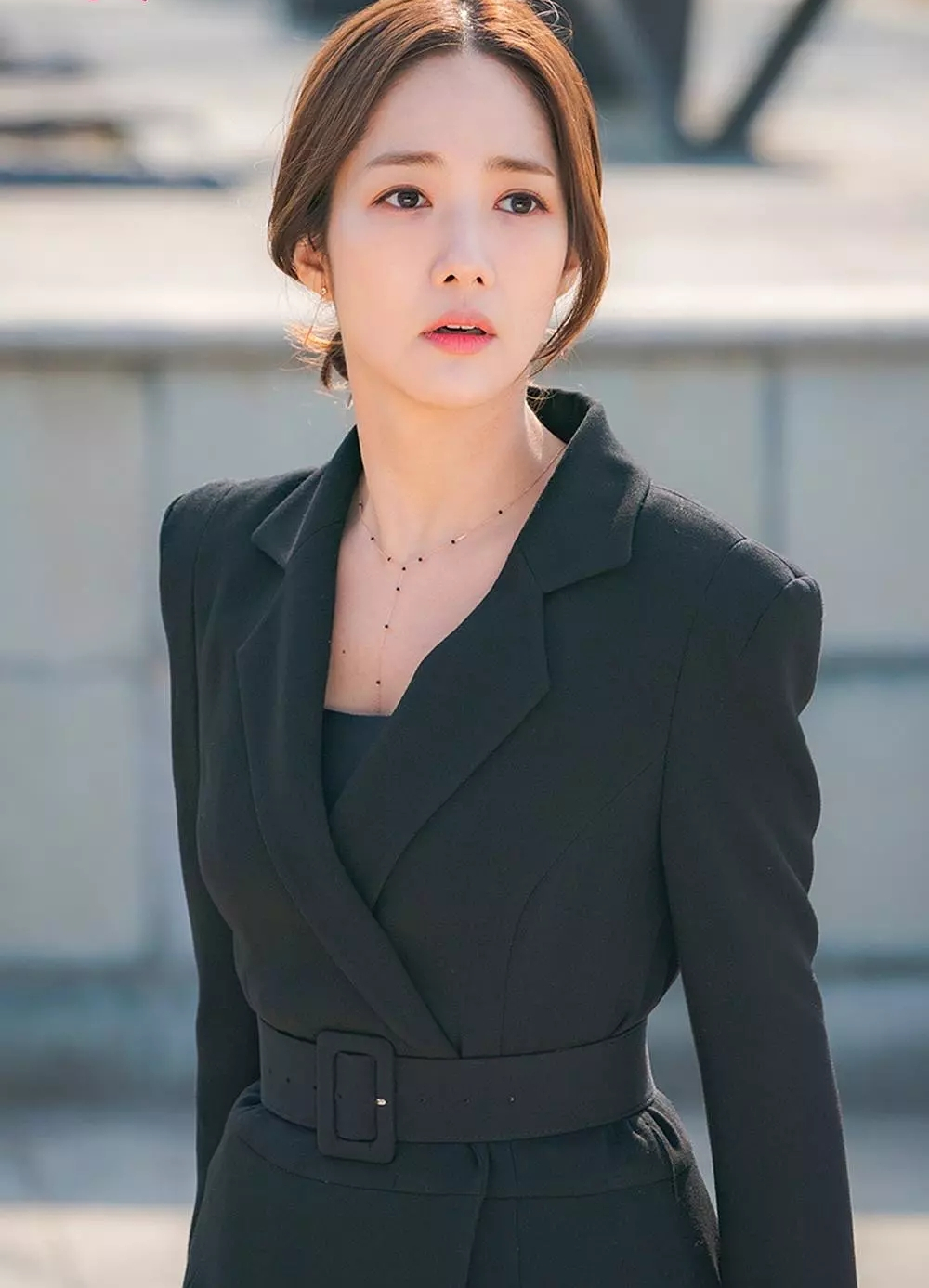 《她的私生活》收视率超《金秘书》,朴敏英职场穿搭成