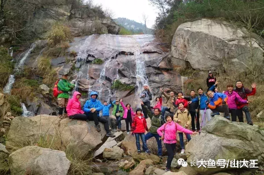 麻城人邹昔栋用实情暖和故乡, 让年夜山里的亲人皆过上好日子!