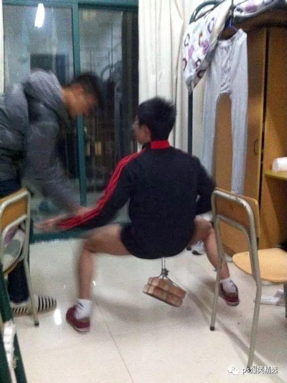 搞笑p图:欲练神功,必须火烤吊砖!