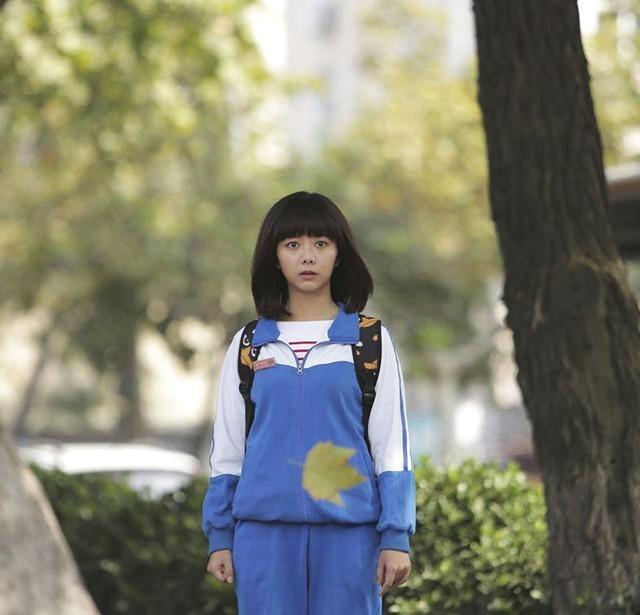 穿校服最美的五大女星: 刘亦菲郑爽上榜, 最后一位最接地气